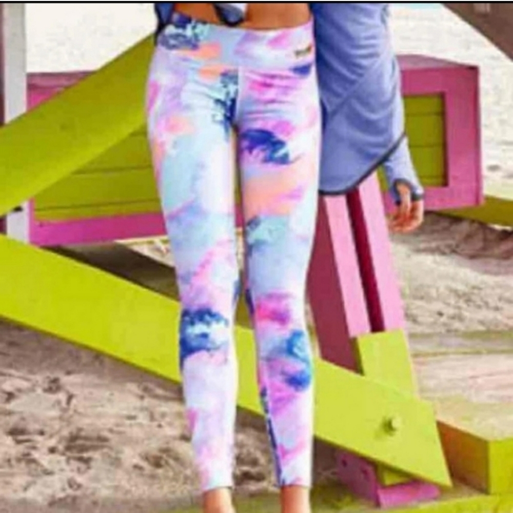 VS PINK MYSTERY BOX WATERCOLOR ONLY! RARE & HARD TO FIND! - Picture 4 of 10